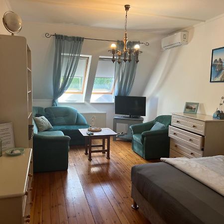 Capri Apartman Эгер Экстерьер фото