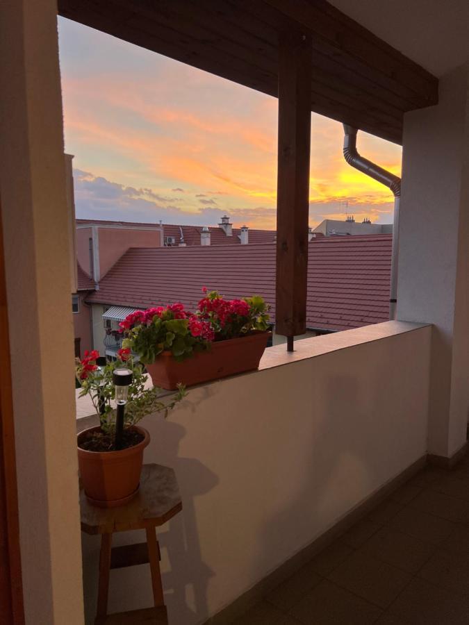 Capri Apartman Эгер Экстерьер фото